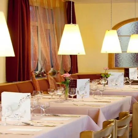 Western Loftstyle Hotel